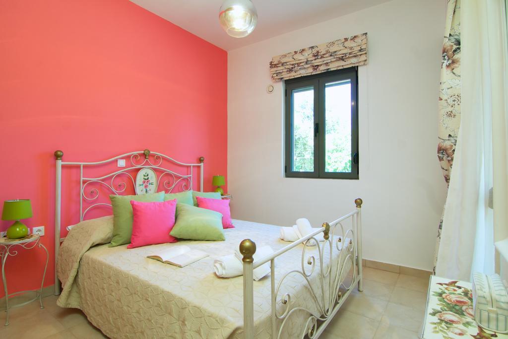 Loutra Resort Phòng bức ảnh
